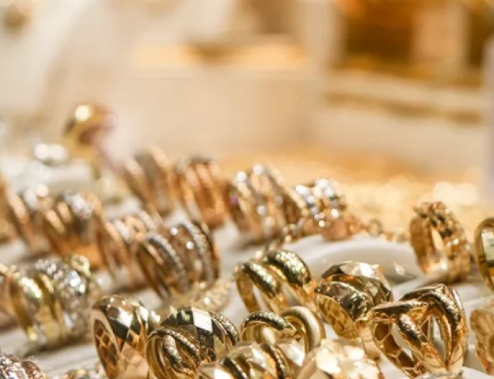 پیش بینی قیمت طلا و سکه سه شنبه ۷ بهمن ۱۴۰۴